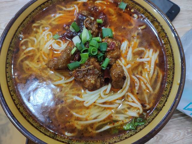 宜宾燃面·炒饭盖饭店(旅游学院店)