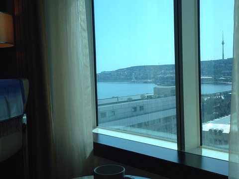 360 Bar, Hilton Baku旅游景点图片