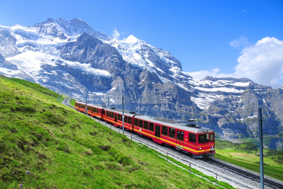 纵情阿尔卑斯德国瑞士11日自驾线路