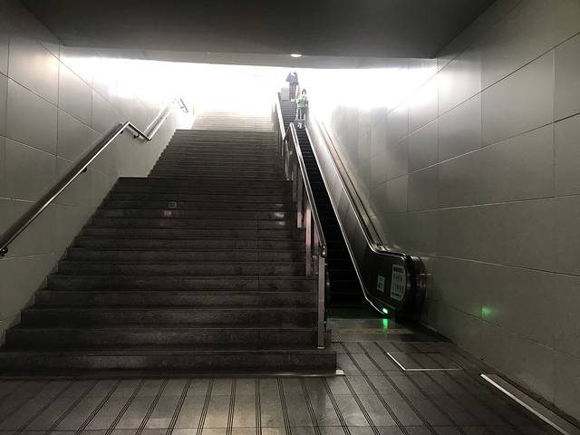 镇江站