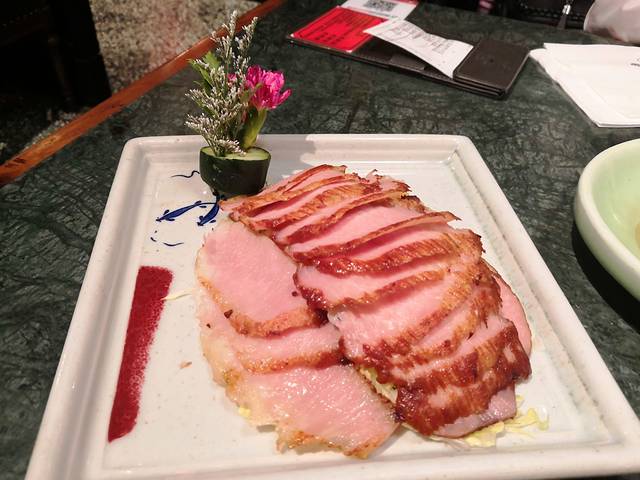 新白鹿餐厅(湖滨银泰IN77C区店)