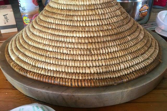 湖缘溢香·特色石锅鱼·炒菜