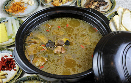 云蘑菇主题餐厅(融汇温泉城店)