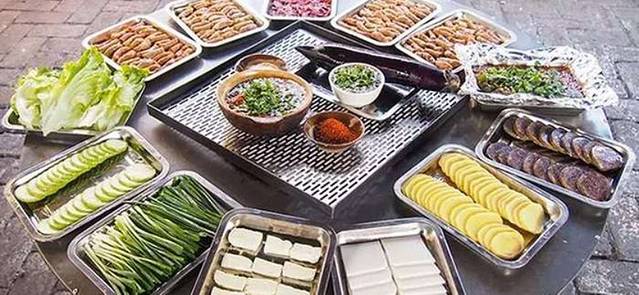 老号李小肠·特色烧烤园(航天路店)