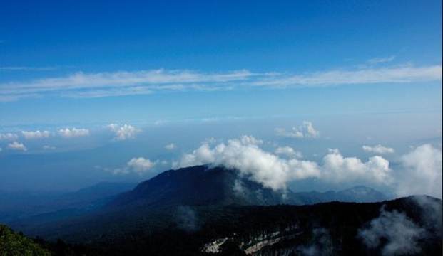 灵岩叠翠旅游景点图片