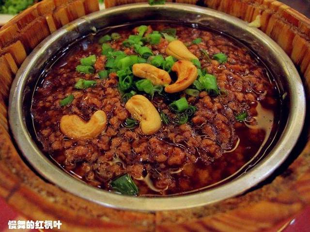 李连贵熏肉美食酒楼