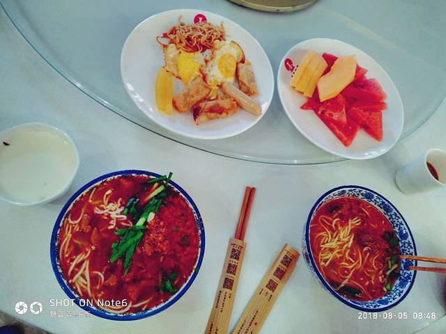 华莱士·全鸡汉堡(卫校店)