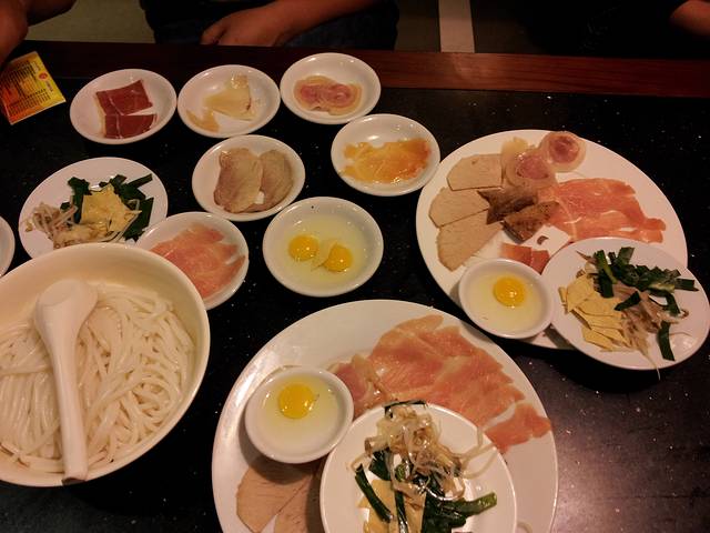 建新园过桥米线(金碧广场店)