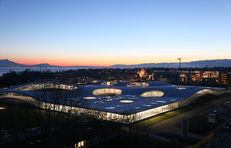 洛桑联邦理工学院