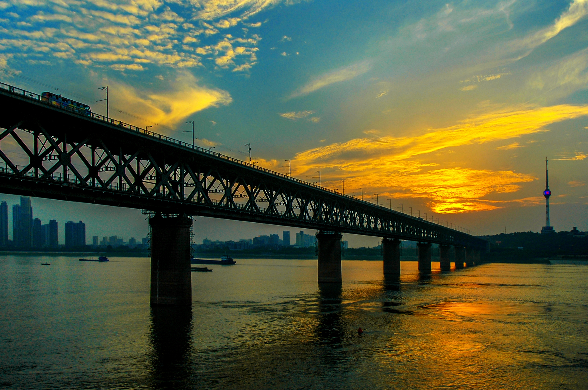 武汉长江大桥