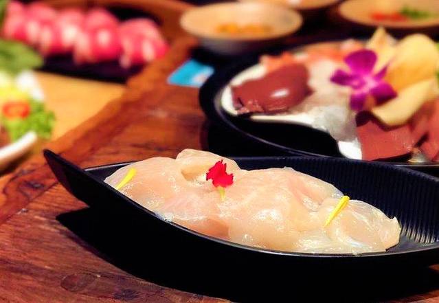 老牌坊云南鱼豆花火锅(嵩山店)