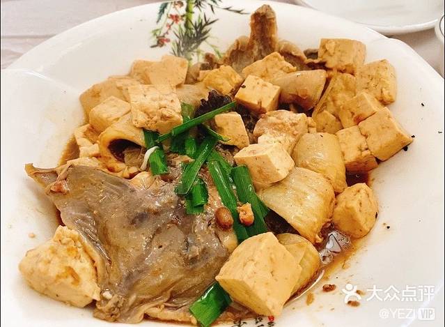 宾朋海鲜饭庄(兴海路店)