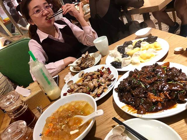 船歌鱼水饺(烟台路万象汇店)