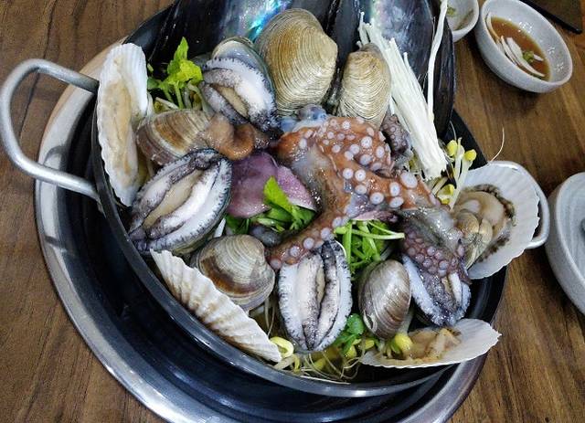 真情鲍鱼海鲜汤