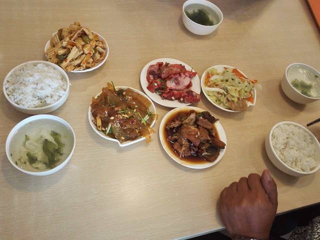 科技城美食广场