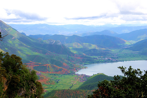 泸沽湖格姆女神山索道的图片