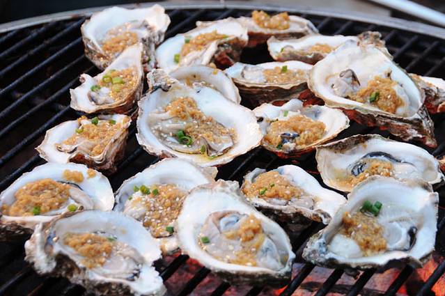 顺啫炭烧生蚝店(工农路店)