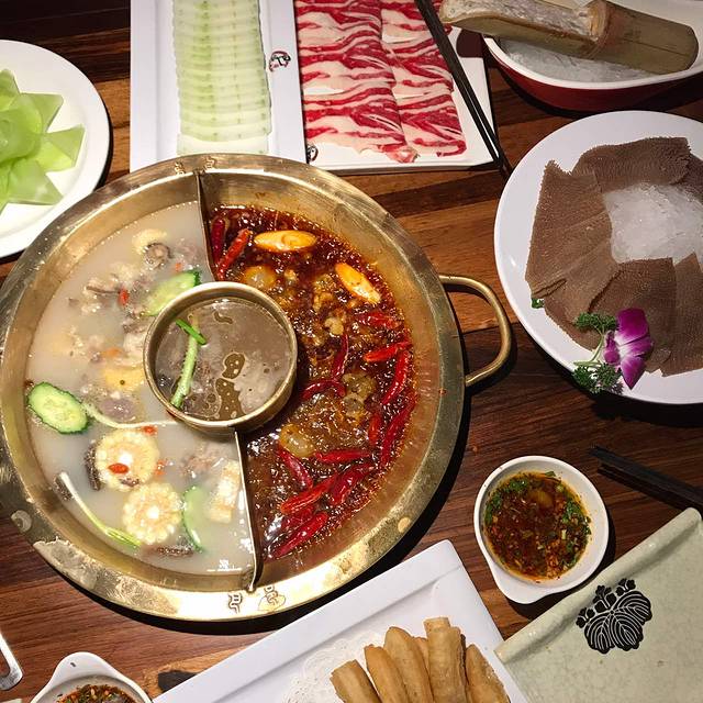 巴邑火锅(港隆广场店)