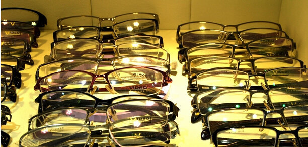 六六眼镜(建筑东路店)