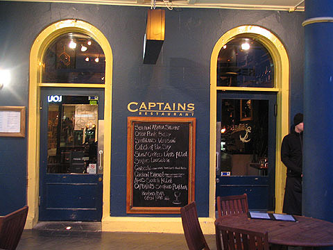 Captains Restaurant旅游景点图片