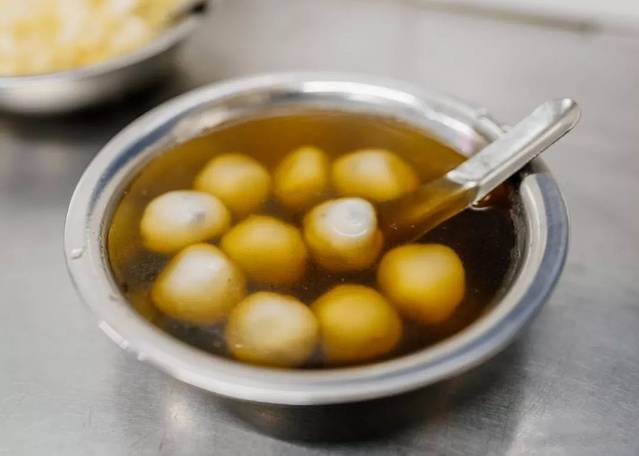 黄记八宝粥南宁市甜宝凉茶店