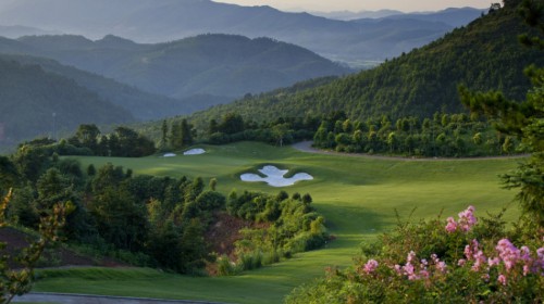 麓湖山国际高尔夫球会