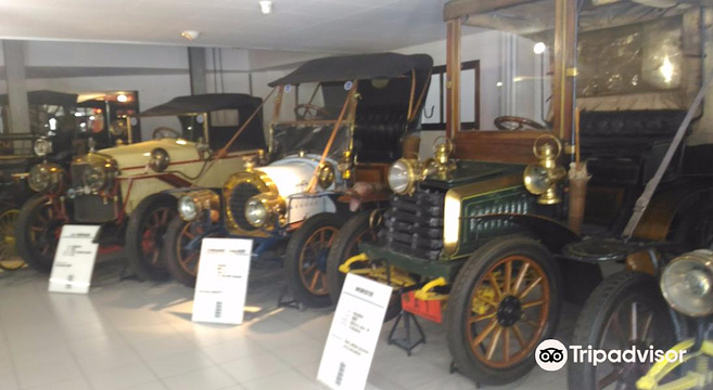 Museu Nacional de l'Automobil旅游景点图片