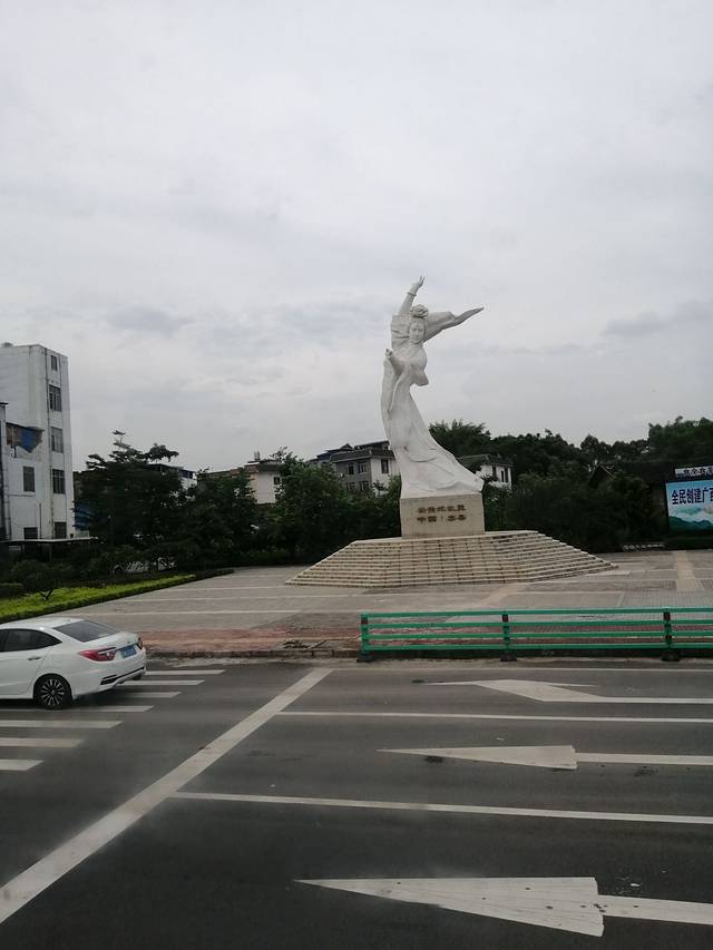 容县杨贵妃塑像