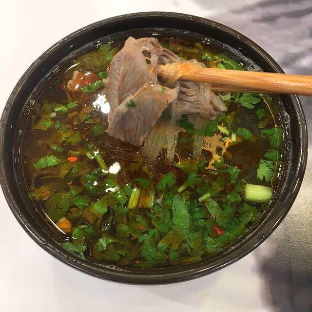 大娘水饺(红兰路大润发店)