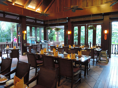 樟树湾大酒店-温泉度假区自助餐厅的图片