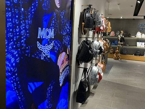 MCM(萧山机场T3店)旅游景点图片