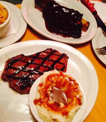 Texas Roadhouse（迪拜购物中心店）