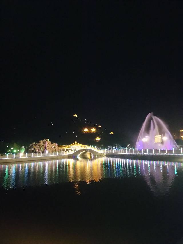 轩辕湖湿地公园