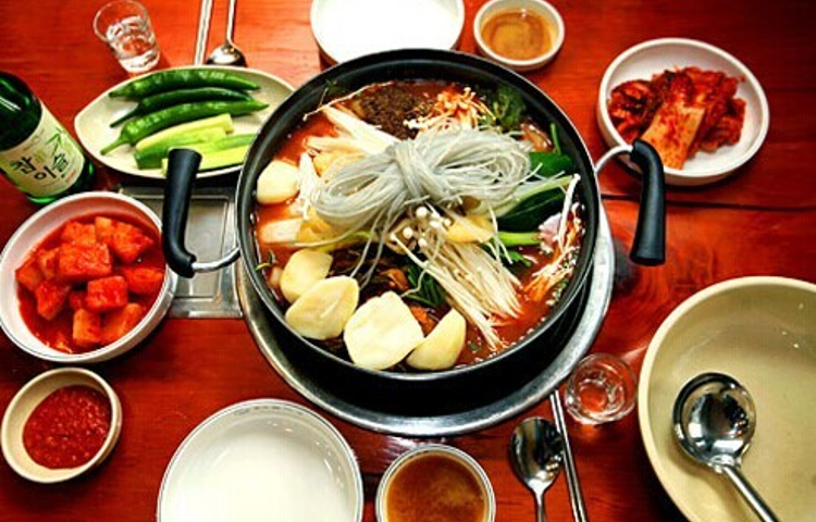 元堂脊骨土豆汤(明洞1号店)