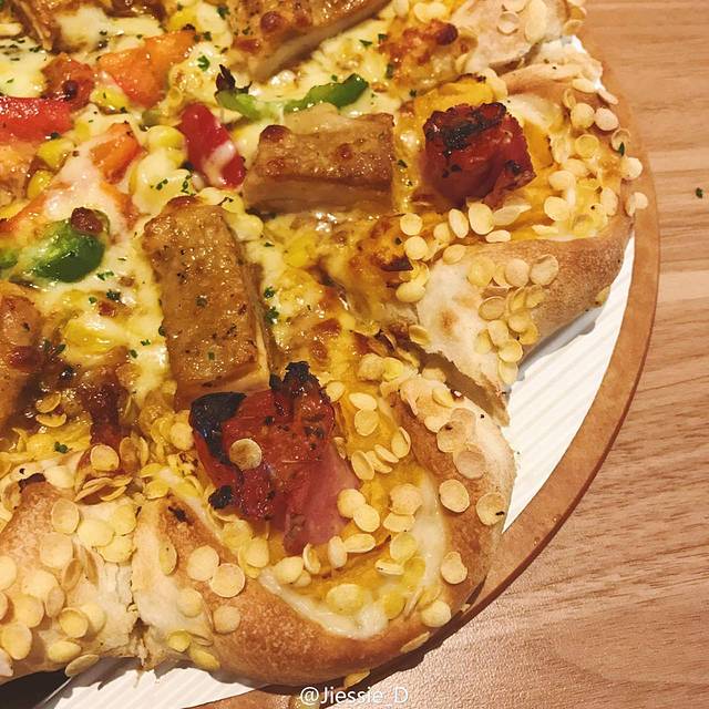 必胜客(奉贤宝龙城市广场店)