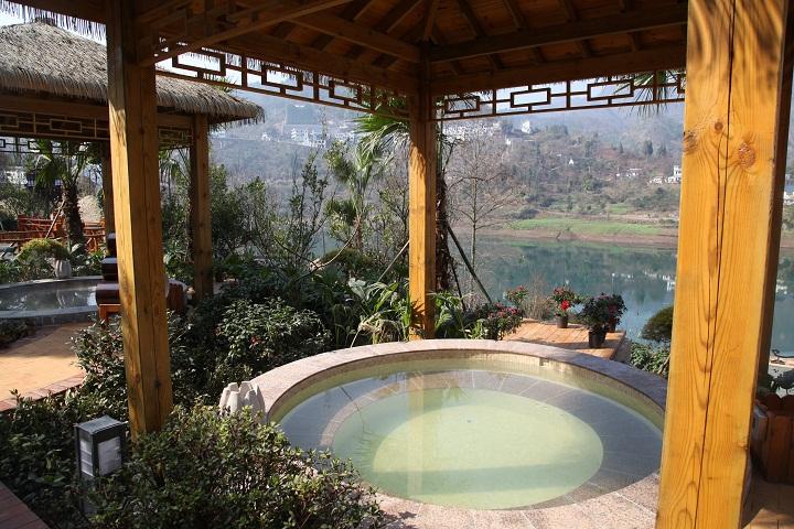 黔贵六广温泉酒店 黔贵六广温泉酒店