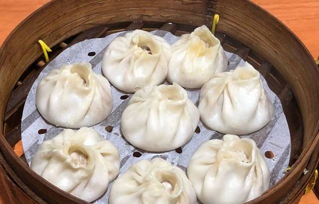 莱莱小笼·乔艾