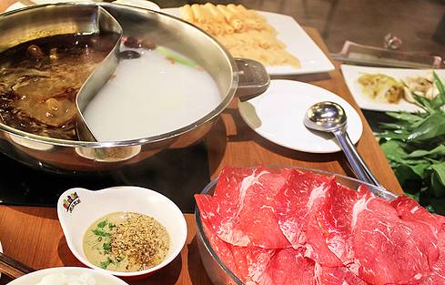 Xiao Wei Yang International Restaurant ( Little Lamb )