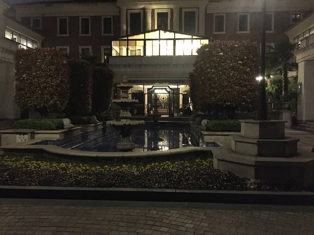 新国利·花园餐厅(东站店)