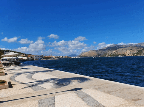 Argostoli Harbour旅游景点图片