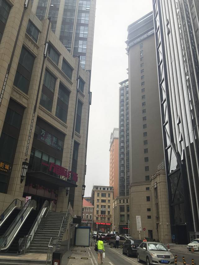 大连青泥洼商业街