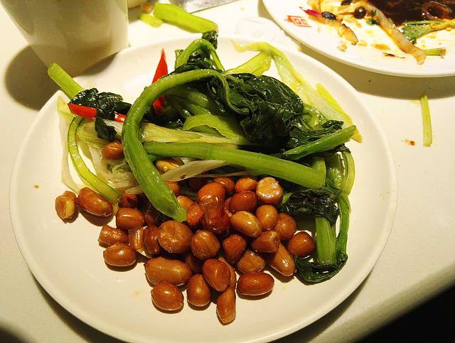 权釜山自助烤肉(金三角店)