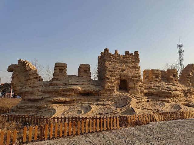 大唐小镇(大唐丝绸之路风情小镇)