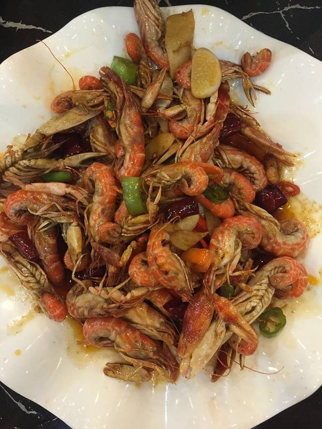 彦年海鲜川菜烧烤(青泥洼店)