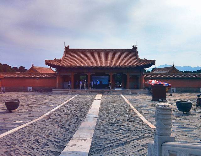 守陵人家满族风俗文化展