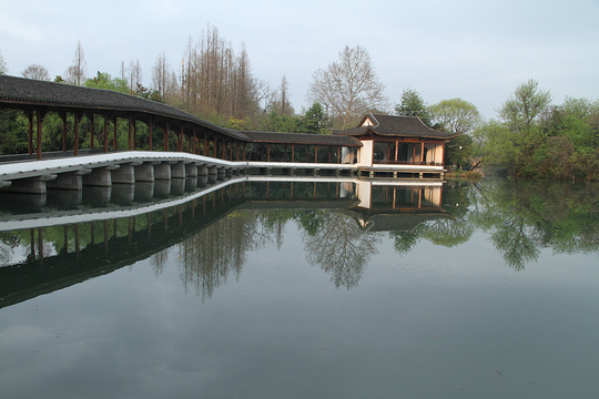 杭州西湖风景名胜区-霁虹桥旅游景点图片