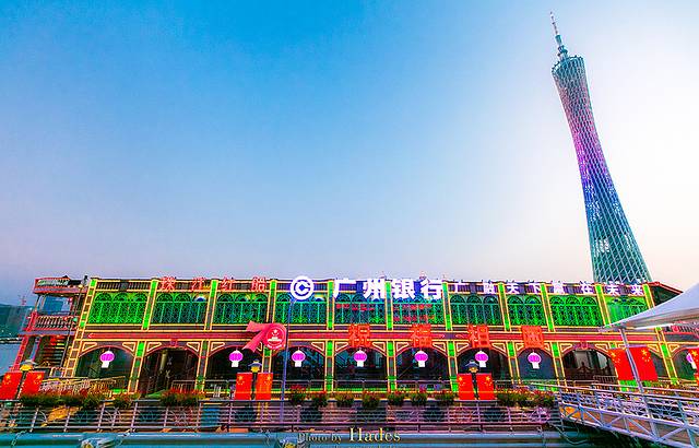 “珠江红船”号游船