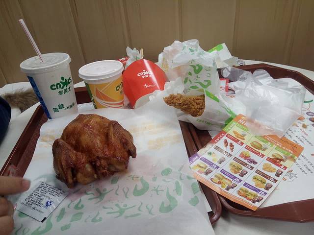 华莱士·全鸡汉堡(大润发店)