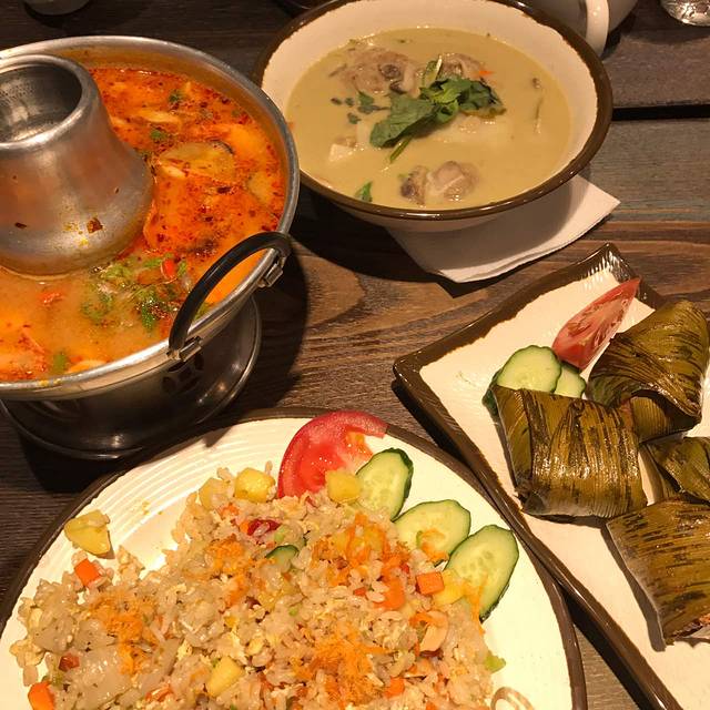 曼谷街头(国际金融中心店)