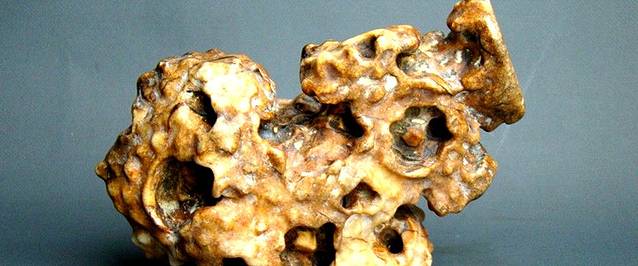 奇石彩玉一条街